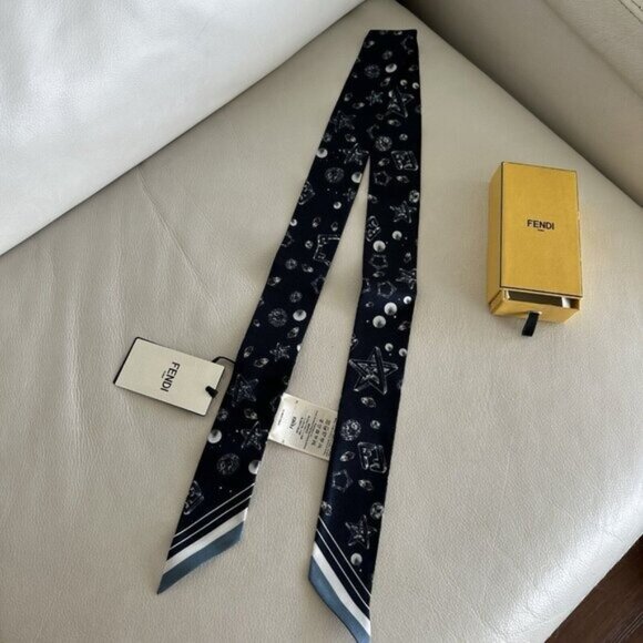 NEW FENDI TWILL SCARF SILK BLUE PLANETS STARS 100% Authentic - Picture 2 of 8